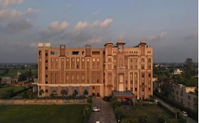 Geeta Sarovar Portico, Panipat